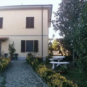La Bicicletta Rossa Bed & Breakfast Cenaia